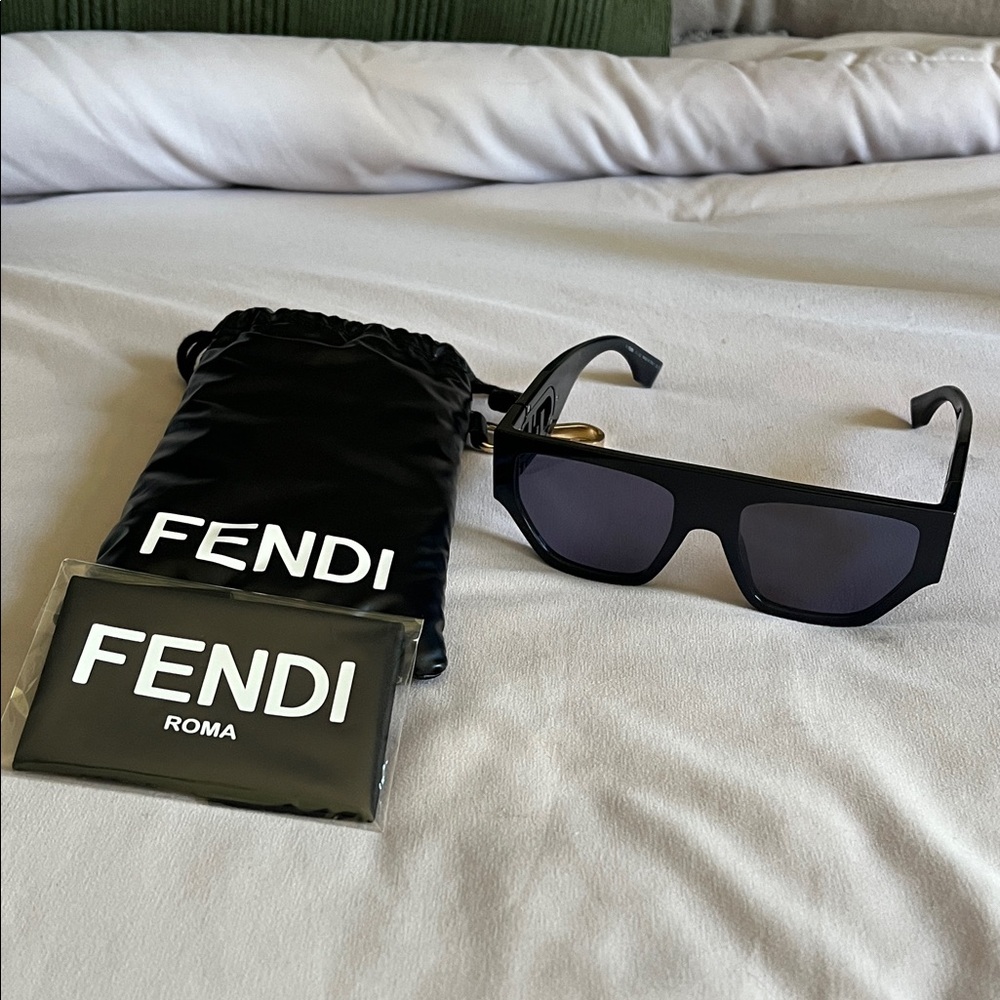 AINC: Fendi OLock Black Sunglasses. (2nd pair)